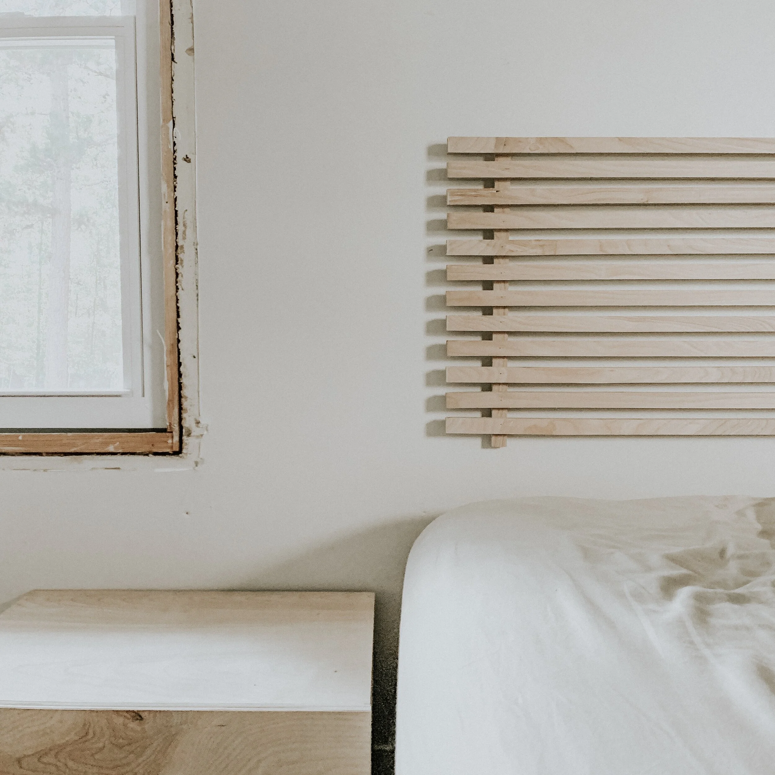Horizontal wood slat headboard deals